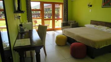 Superior Double or Twin Room | Desk, blackout drapes, rollaway beds, free WiFi