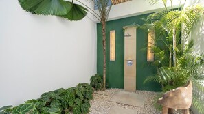 Vila família | Banheiro | Chuveiro com efeito de chuva, produtos de toalete grátis