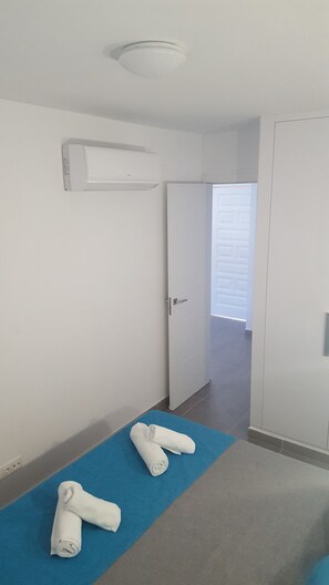 1 bedroom, Egyptian cotton sheets, premium bedding, pillow-top beds
