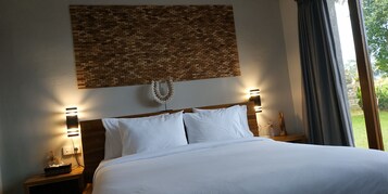 Caja de seguridad en la habitación y decoración personalizada 