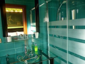 Tweepersoonskamer, 1 tweepersoonsbed, niet-roken | Badkamer met douche