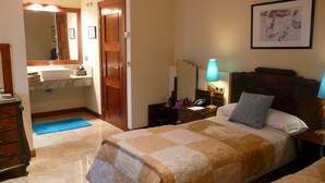 Twin Room, 2 Twin Beds, Non Smoking - Hotel Las Aguedas (Ventosa)