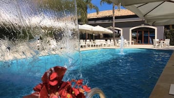 Utomhuspool