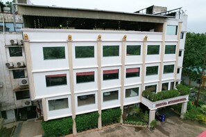 Front of property - Hotel Sheetal international - Raipur (Raipur)
