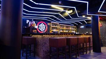 Bar (en la propiedad)