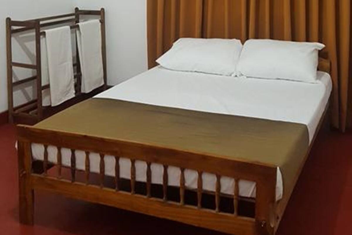 Habitación Deluxe doble | Cortinas opacas, sistema de insonorización, wifi gratis y ropa de cama