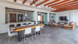 In-room dining - Brisas 5 (La Cruz de Huanacaxtle)