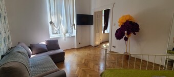 Lorf Hostel&Apartments