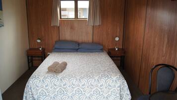 Standard Cabin, 1 Queen Bed