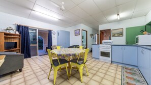 Maison, 3 chambres | Cuisine privée
