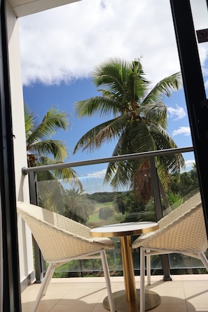 Chambre Standard, 1 très grand lit | Terrasse/Patio