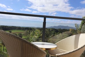 Sunset View King Room | Terrace/patio