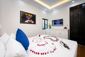 Superior Double Room | Bar mini, meja, langsir/tirai gelap terus, Wi-fi percuma 