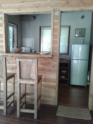 High Bungalow, sea view | Private kitchenette | Fridge, coffee/tea maker, electric kettle, highchair - Les cases de Plum (Le Mont-Dore)