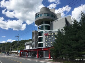 Exterior - We Motel (Pyeongchang)