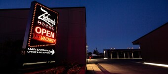 Zachary's Motel