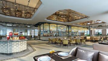 Daily buffet breakfast (CNY 168 per person)