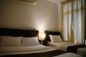 City Apartment, 2 Bedrooms, Accessible | 2 bedrooms, Egyptian cotton sheets, premium bedding, down duvets