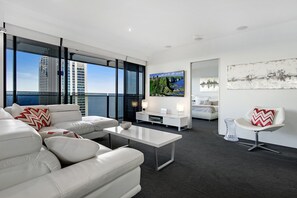 City Apartment, 3 Bedrooms, 2 Bathrooms, City View | Living area | Flat-screen TV - Circle on Cavill - Private Apartments (Surfers Paradise)