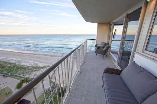 Premium Apartment, 2 Bedrooms, 2 Bathrooms | Balcony - Golden Sands - Private Apartments (Main Beach)