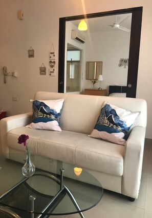 1 bedroom, desk, iron/ironing board - PJ8 - Nice View One Bed Room (Petaling Jaya)