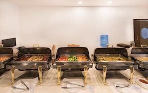 Daily buffet breakfast (USD 8 per person)