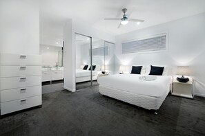 Elite House, 5 Bedrooms, Lake View | Living area | Flat-screen TV - Amalfi Executive 5 Bedroom Home (Surfers Paradise)