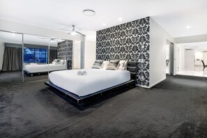 Elite House, 5 Bedrooms, Lake View | Living area | Flat-screen TV - Amalfi Executive 5 Bedroom Home (Surfers Paradise)