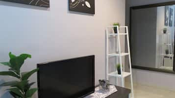 Basic House, 3 Bedrooms, Non Smoking | Living area | Flat-screen TV