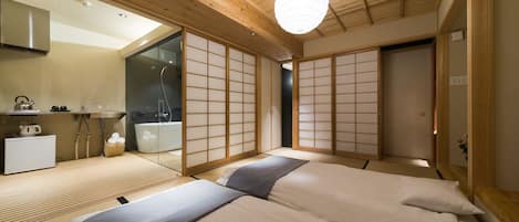 Traditional Apartment | Iron/ironing board, free cribs/infant beds, free rollaway beds