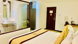 Quarto casal luxo, 1 cama King, para não fumantes