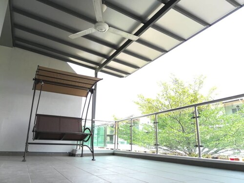 Kepong Spacious Vacation House