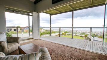 Executive House, Multiple Beds, Non Smoking | 5 bedrooms, desk, iron/ironing board, free WiFi