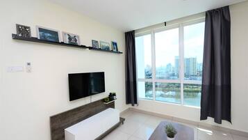 Comfort Apartment, 3 Bedrooms, Non Smoking (Holiday Home) | Living room | LCD TV