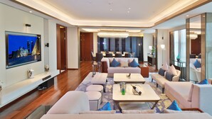 Suite – president