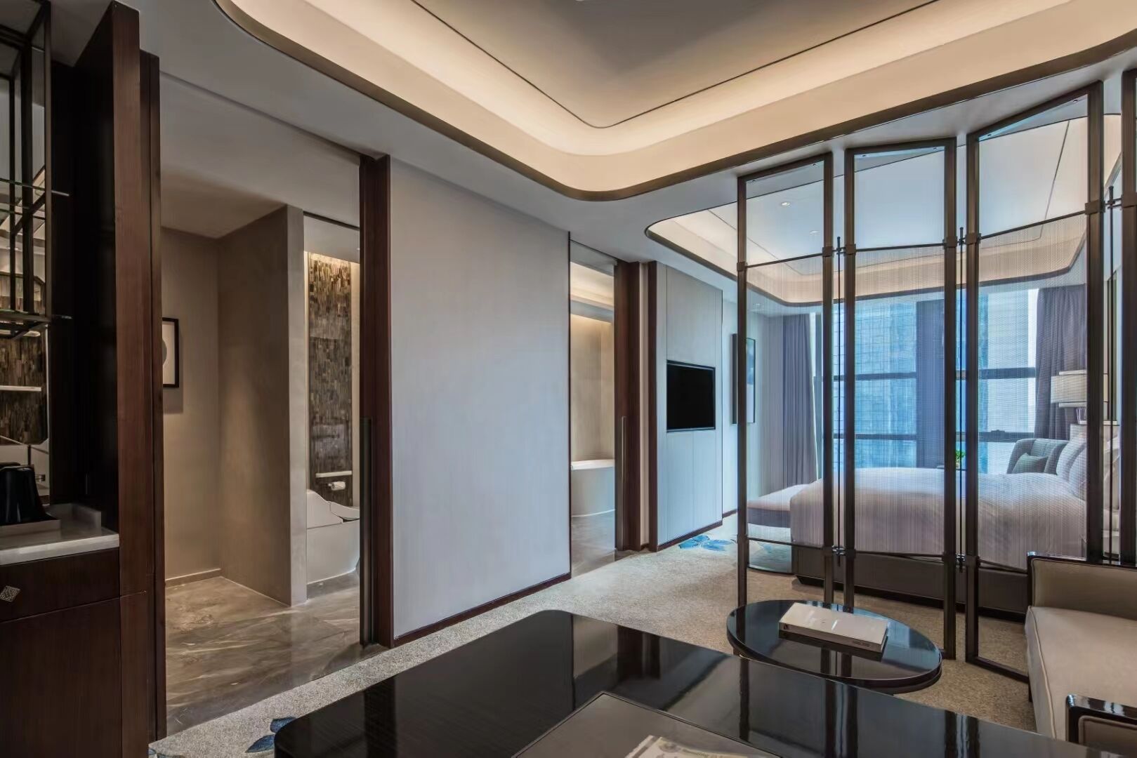 Business Double Room | Minibar, in-room safe, desk, blackout curtains