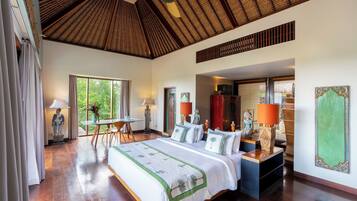 Villa as 5 bedrooms (max 14 people)