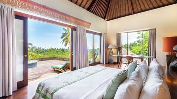 Villa as 5 bedrooms (max 14 people) | 5 bedrooms, premium bedding, in-room safe, blackout drapes