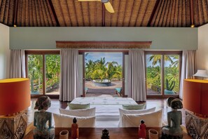 Villa as 5 bedrooms (max 14 people) | 5 bedrooms, desk, soundproofing, iron/ironing board - Villa Palem (Selemadeg)