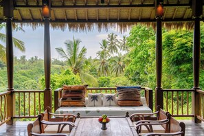 Luxury-Villa, 5 Schlafzimmer, Gartenblick (max 14 people) | Terrasse/Patio