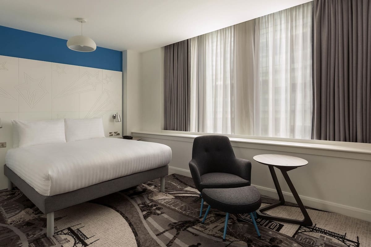 room, 1 double bed (the queen) | egyptian cotton sheets, premium bedding, soundproofing