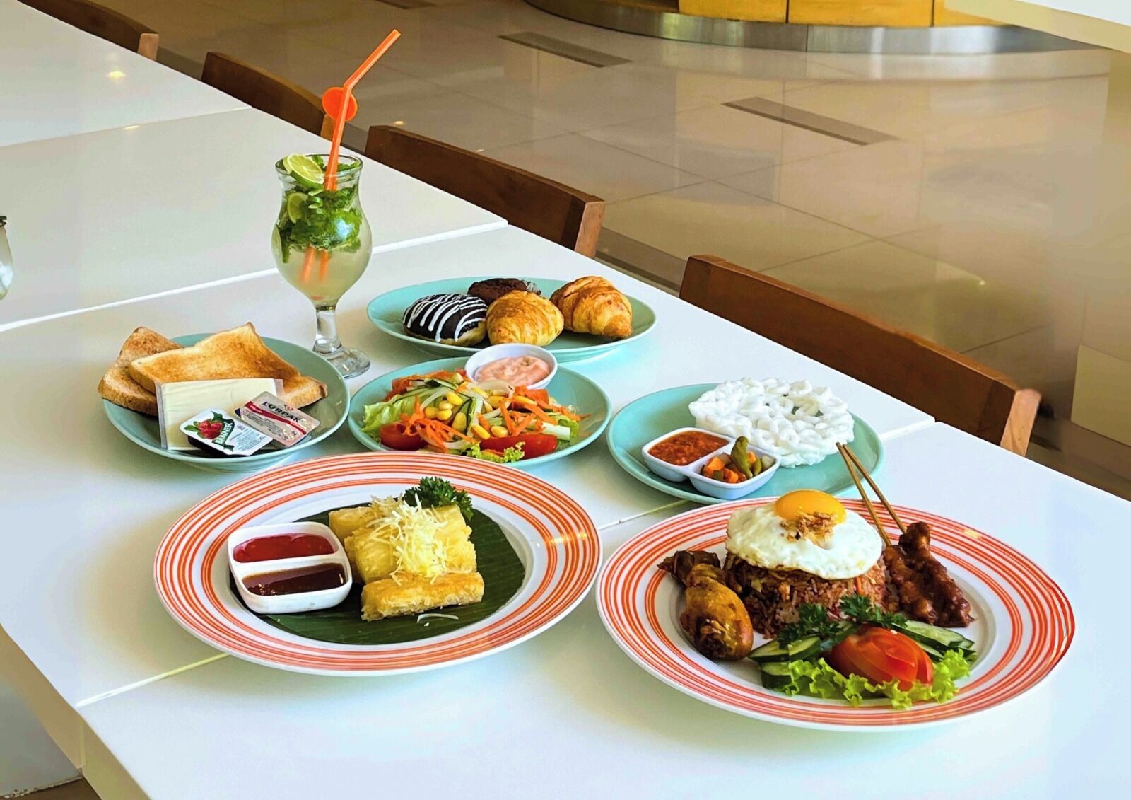 Daily buffet breakfast (IDR 120000 per person)