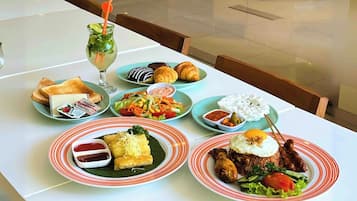 Daily buffet breakfast (IDR 120000 per person)
