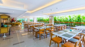 Restaurant - HARRIS Hotel Kuta Galleria - Bali (Kuta)