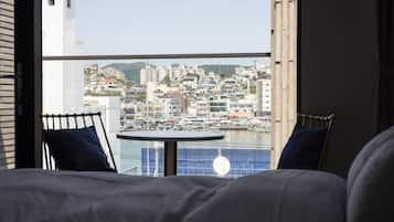슈피리어룸, 테라스, 항구 전망 | 객실에서 보이는 전망