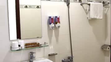 Standard Room | Bathroom