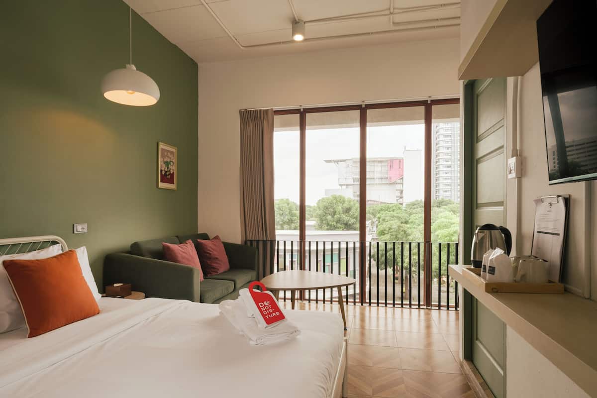 Double Room with City View (Type A) | Blackout drapes, free WiFi, bed sheets