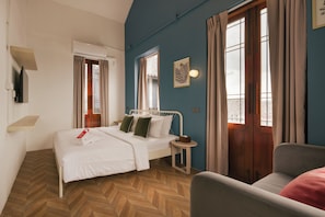 King Room (Type D) | Blackout drapes, free WiFi, bed sheets - House of Papa Bangkok (Bangkok)