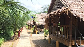 Basic Bungalow | Terrace/patio