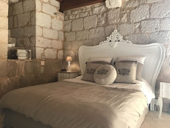 Dobbeltrom | Individuelt dekorert, individuelt innredet og blendingsgardiner